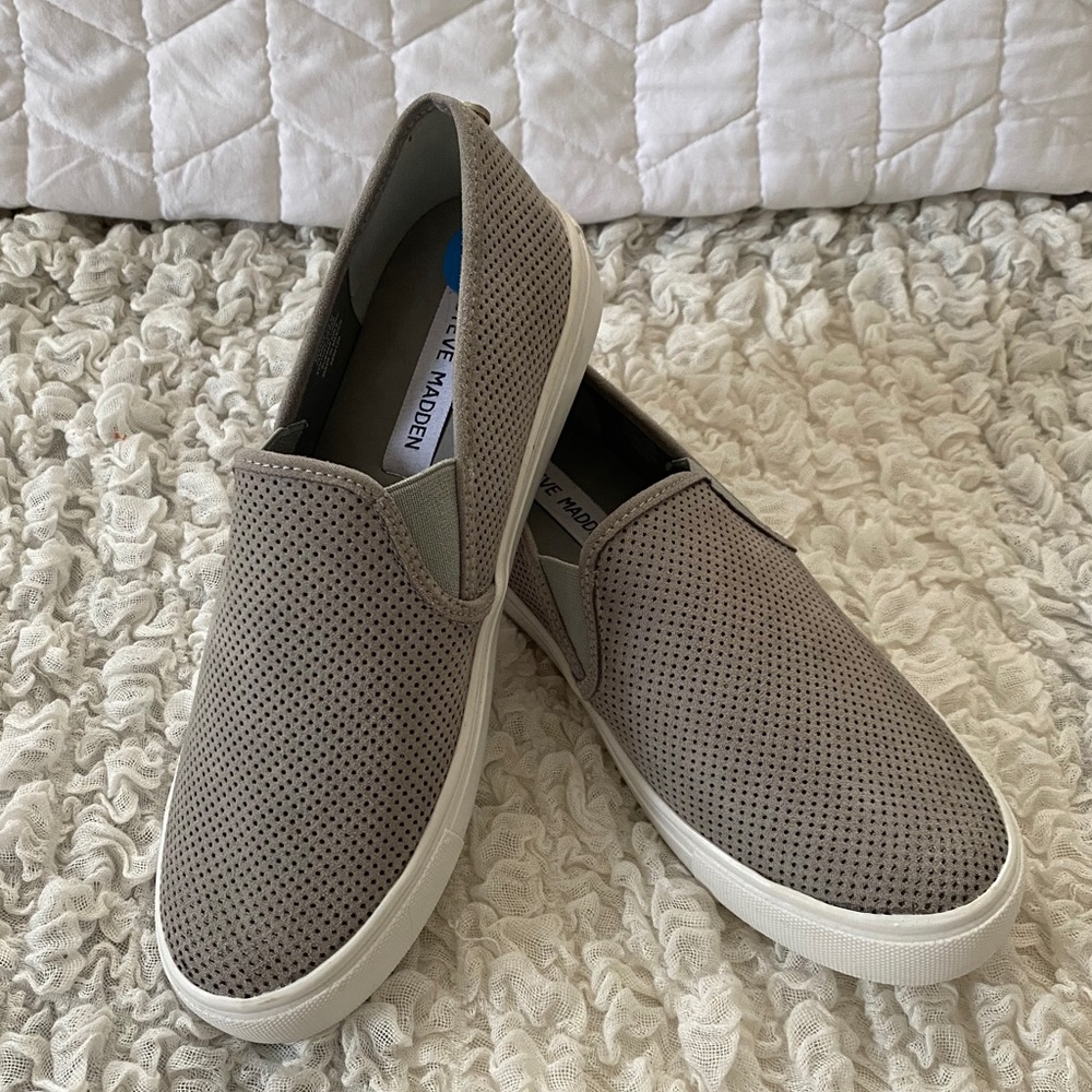 Slip on sneakers